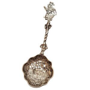 Antique Silver Highly Detailed Spoon (A6416)